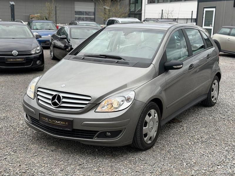 Gebraucht Mercedes B200 136 PS (100 kW) 2006 Grau Van / Kleinbus