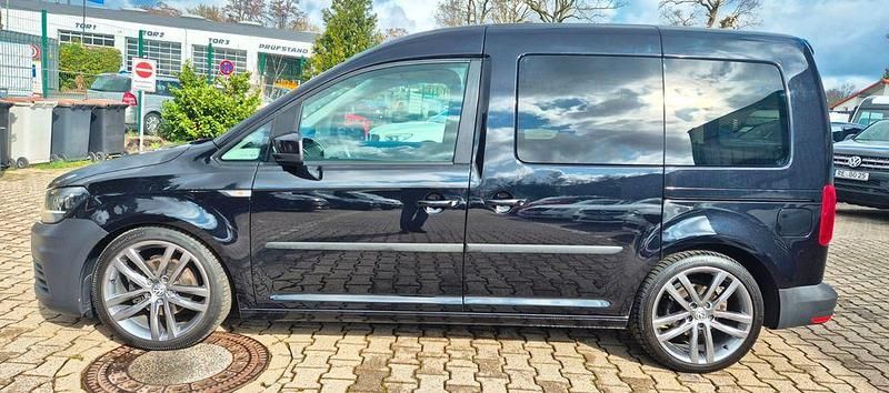 Gebraucht VW Caddy Trendline 102 PS (75 kW) 2016 Schwarz Van / Kleinbus