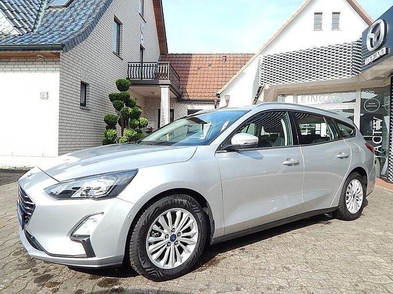 Silber Gebraucht 2021 Ford Focus Titanium Kombi | 15.490 € (Guter Preis) - Bild 1/4