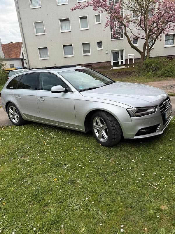 Gebraucht Audi A4 150 PS (110 kW) 2014 Silber Kombi
