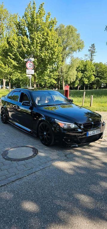 Schwarz Gebraucht 2007 BMW 530 Sport Line Limousine | 9.400 € (Teuer) - Bild 1/4
