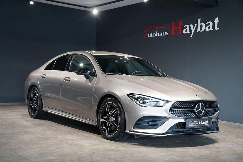 Silber Gebraucht 2020 Mercedes CLA200 AMG Coupé | 30.750 € (Guter Preis) - Bild 1/4