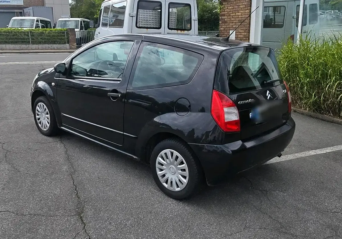 Gebraucht Citroën C2 60 PS (44 kW) 2009 Schwarz Kleinwagen