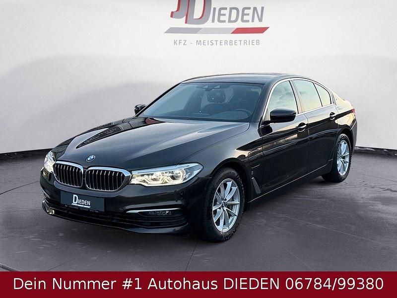 Grau Gebraucht 2018 BMW 530e Limousine | 24.690 € (Guter Preis) - Bild 1/3