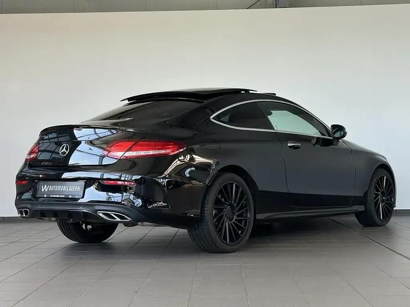 Gebraucht Mercedes C400 AMG 333 PS (244 kW) 2018 Schwarz obsidianschwarz Kleinwagen
