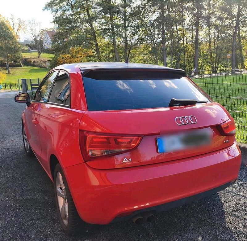 Gebraucht Audi A1 122 PS (89 kW) 2011 Rot Kleinwagen
