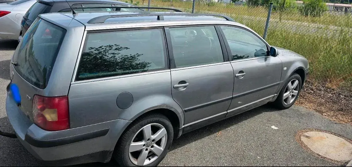 Gebraucht VW Passat 131 PS (96 kW) 2003 Grau Kombi