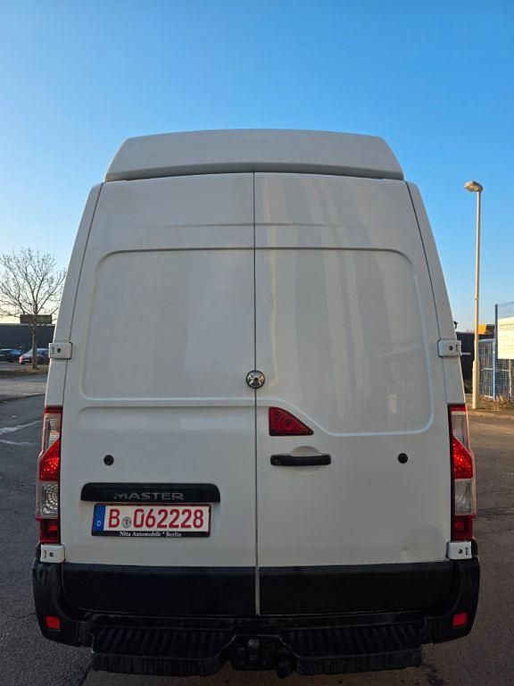Second-hand Renault Master 125 CP (91 kW) 2012 Alb Monovolum