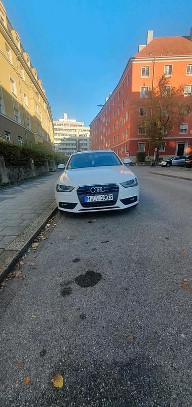 Weiß Gebraucht 2013 Audi A4 Kombi | 9.999 € (Fairer Preis) - Bild 1/4