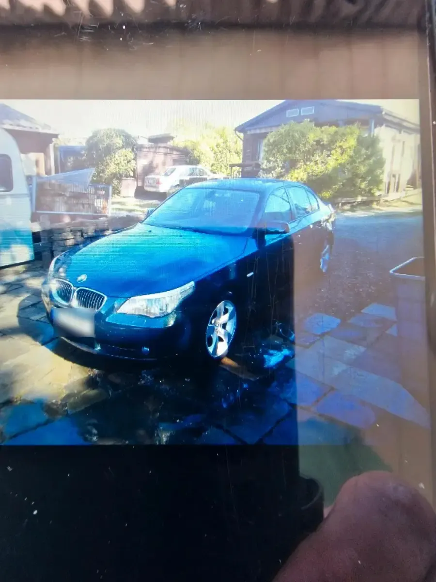 Second-hand BMW 525 177 CP (130 kW) 2006 Verde Berlinǎ