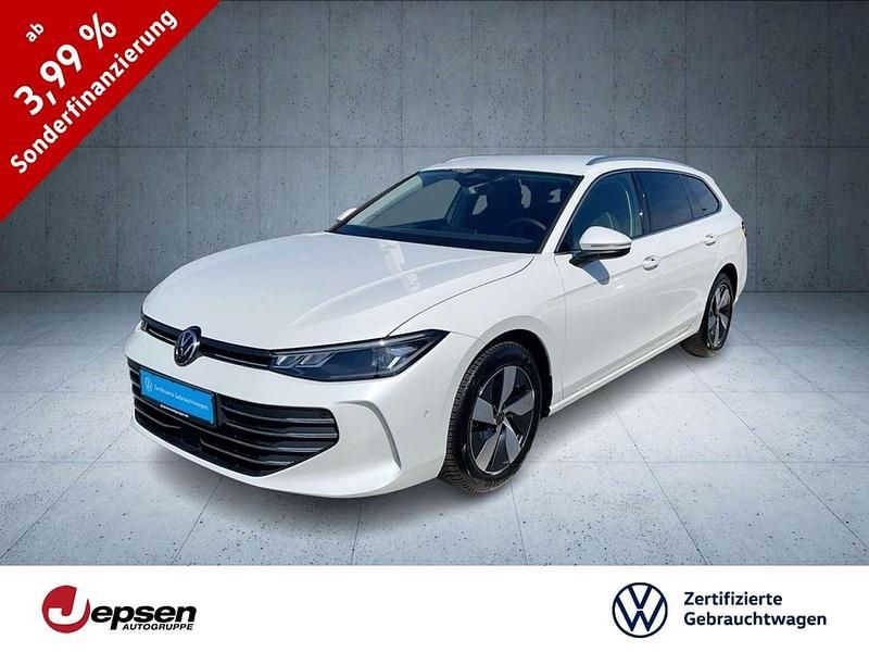 Weiß Gebraucht 2025 VW Passat Business Kombi | 37.270 € (Superpreis) - Bild 1/4