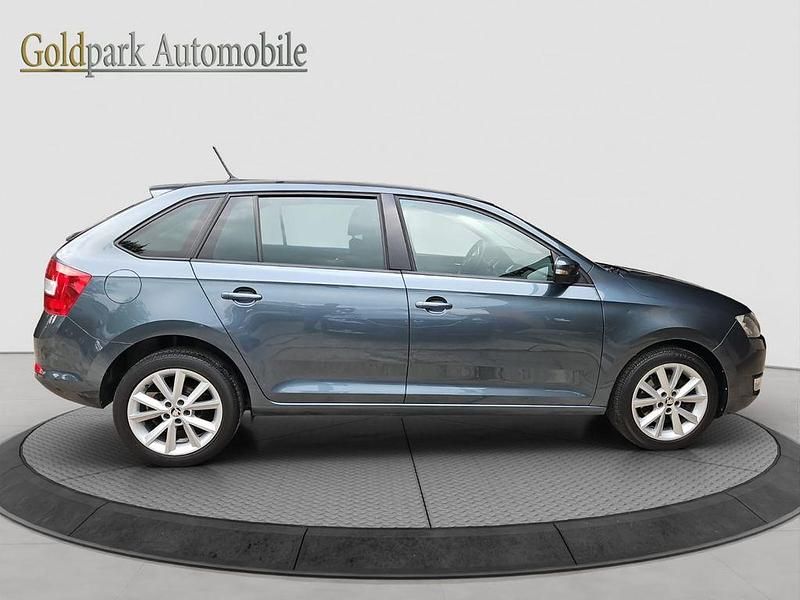 Gebraucht Skoda Rapid Joy 110 PS (80 kW) 2016 Grau Limousine
