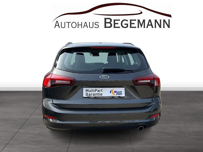 Gebraucht Ford Focus Cool & Connect 120 PS (88 kW) 2022 Grau Kombi