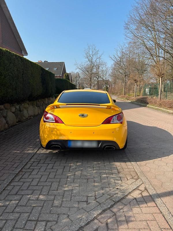 Gebraucht Hyundai Genesis 303 PS (222 kW) 2012 Gelb Coupé