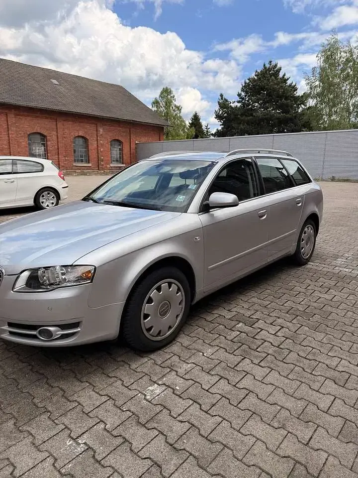 Gebraucht Audi A4 163 PS (119 kW) 2005 Grau Kombi