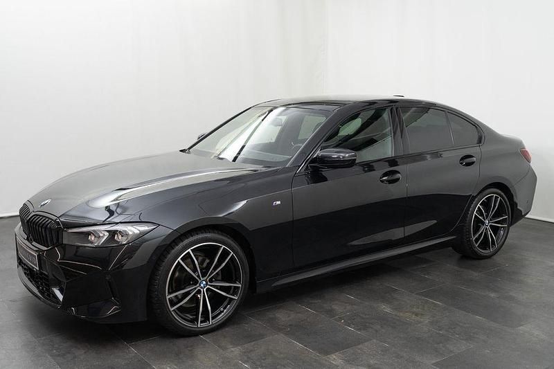 Schwarz Gebraucht 2023 BMW 320 M Sport Limousine | 39.000 € (Fairer Preis) - Bild 1/4