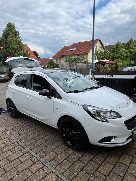 Gebraucht Opel Corsa Color Edition 101 PS (74 kW) 2015 Weiß Kleinwagen