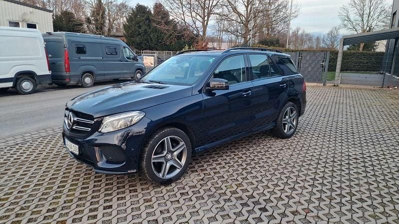 Gebraucht Mercedes GLE350 AMG line 258 PS (189 kW) 2016 Blau SUV