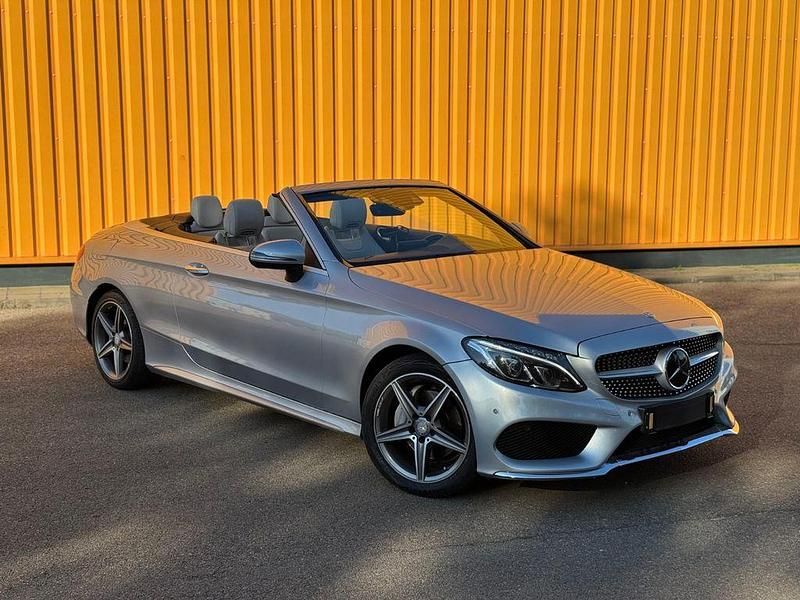Grau Gebraucht 2017 Mercedes C200 AMG line Cabrio | 26.000 € (Fairer Preis) - Bild 1/4