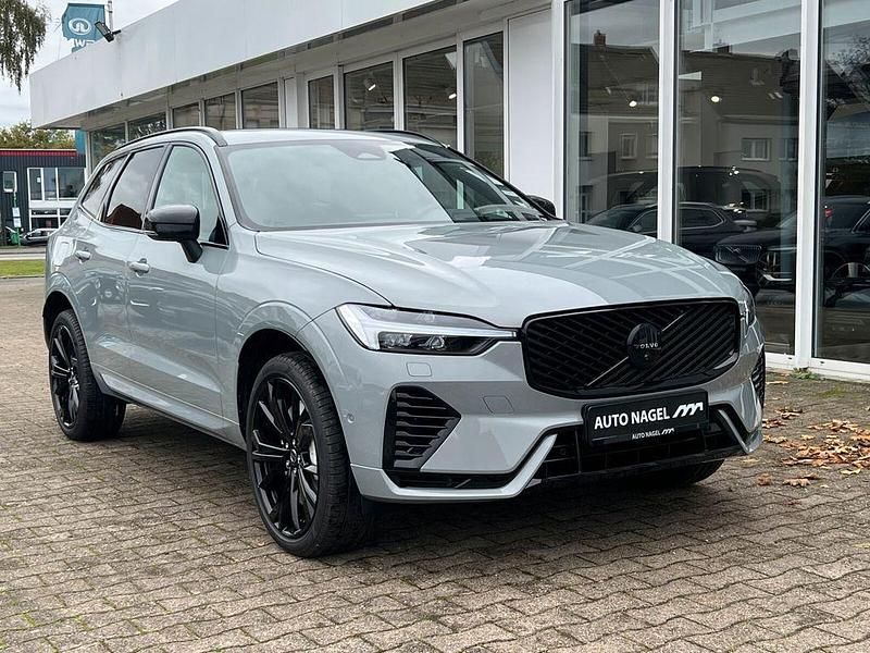 Neu Volvo XC60 Plus 455 PS (334 kW) 2025 Grau SUV