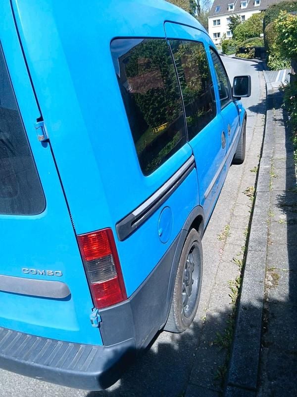 Używany Opel Combo 87 KM (63 kW) 2003 Niebieski Minivan