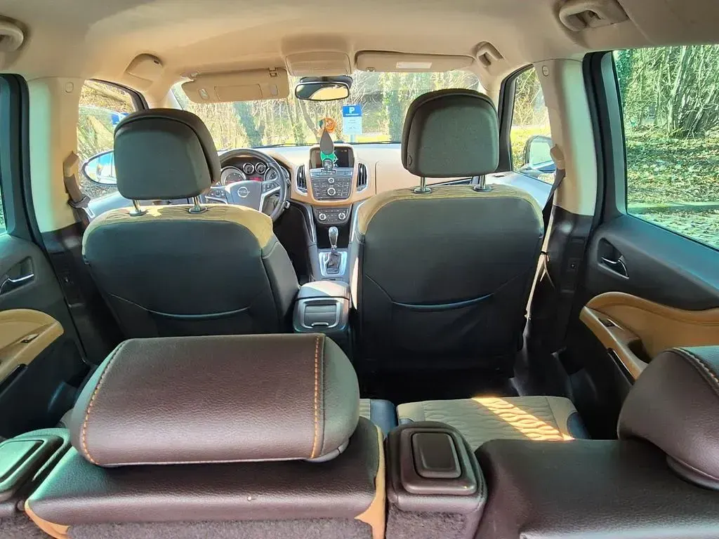 Gebraucht Opel Zafira Tourer Edition 165 PS (121 kW) 2012 Violet Van / Kleinbus