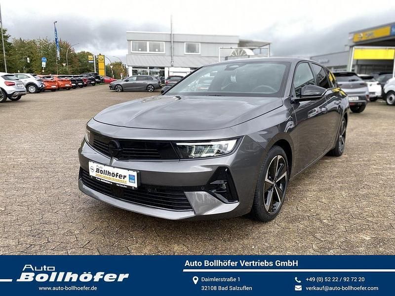 Vulkan grau Gebraucht 2024 Opel Astra Kombi | 22.788 € (Superpreis) - Bild 1/4