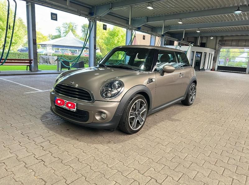 Braun Gebraucht 2012 Mini Cooper Coupé Coupé | 6.666 € (Fairer Preis) - Bild 1/4