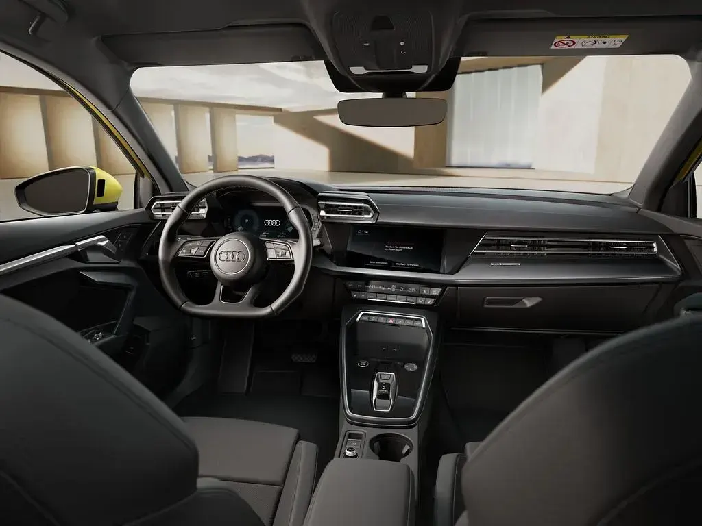Neu Audi A3 S-Line 150 PS (110 kW) 2026 Gelb Limousine