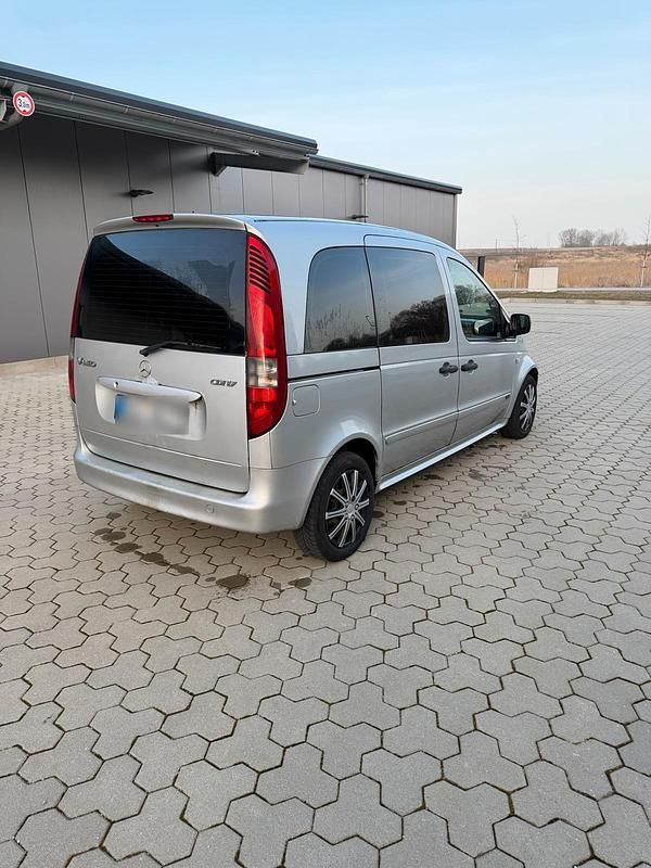 Gebraucht Mercedes Vaneo 101 PS (74 kW) 2002 Silber Van / Kleinbus