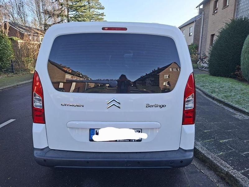 Gebraucht Citroën Berlingo 98 PS (72 kW) 2011 Weiß Van / Kleinbus