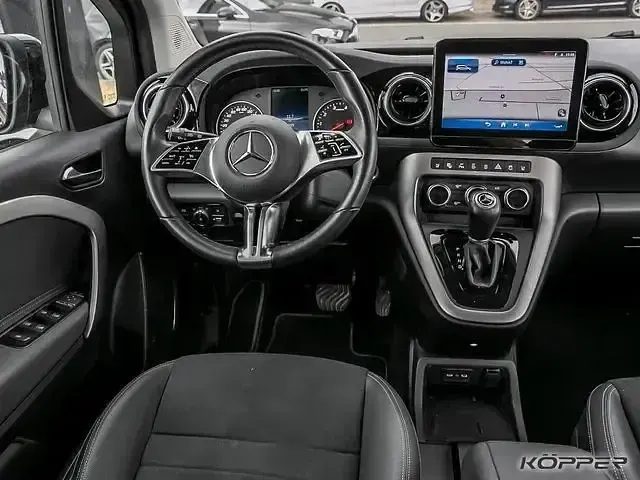 Gebraucht Mercedes T180 Edition 131 PS (96 kW) 2025 Schwarz Van / Kleinbus