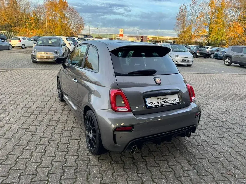 Gebraucht Abarth 500 165 PS (121 kW) 2022 Grau Kleinwagen