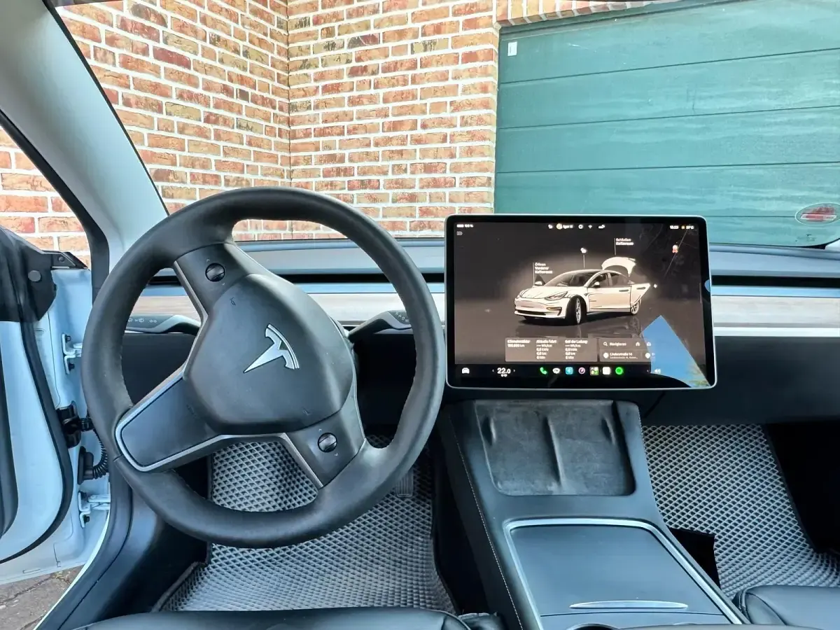 Gebraucht Tesla Model 3 239 kW (325 PS) 2022 Weiß Limousine