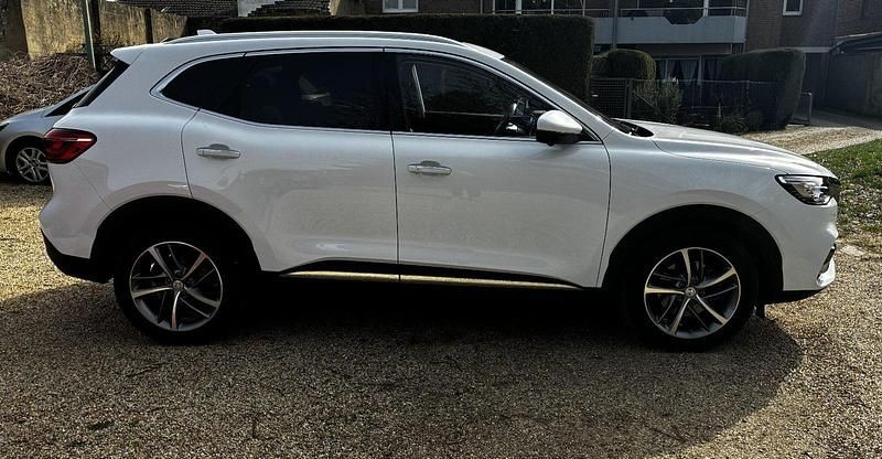 Gebraucht MG HS Luxury 162 PS (119 kW) 2023 Weiß SUV