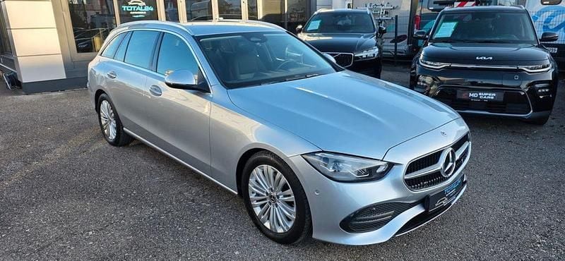 Silber Gebraucht 2022 Mercedes C200 Avantgarde Limousine | 23.490 € (Superpreis) - Bild 1/4