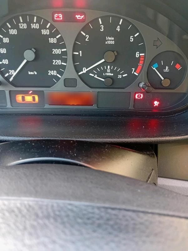 Gebraucht BMW 316 102 PS (75 kW) 2000 Silber Limousine