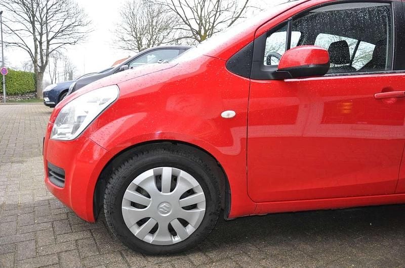 Gebraucht Suzuki Splash 65 PS (47 kW) 2009 Rot Kleinwagen