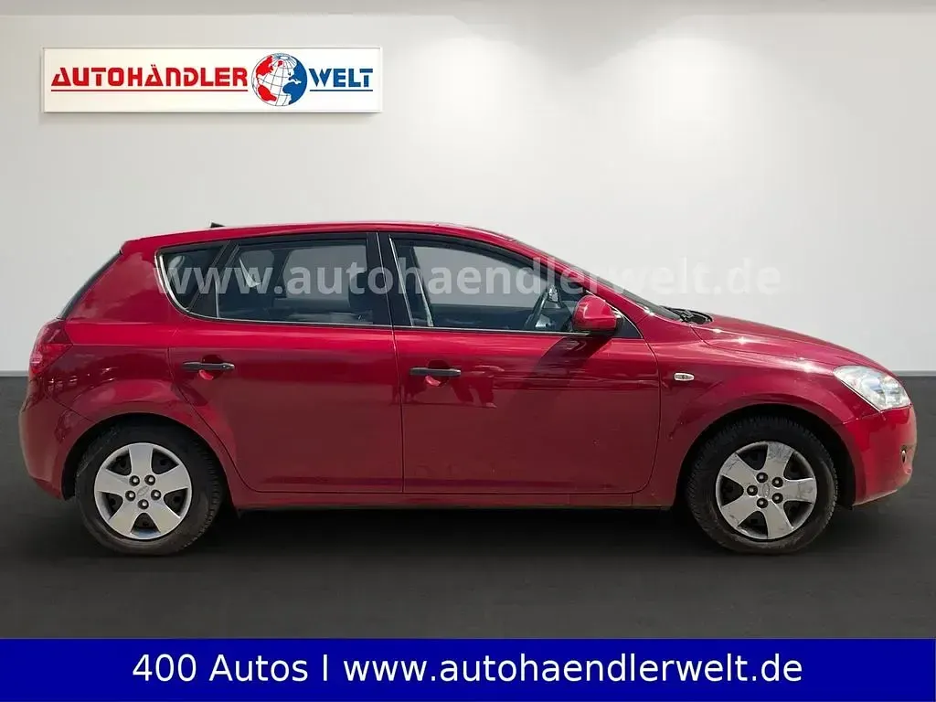 Gebraucht Kia Ceed 109 PS (80 kW) 2008 Rot Kleinwagen