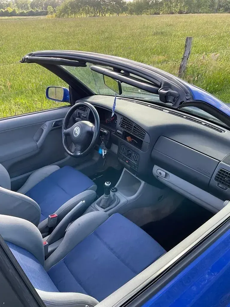 Gebraucht VW Golf Cabriolet 75 PS (55 kW) 2000 Blau Cabrio