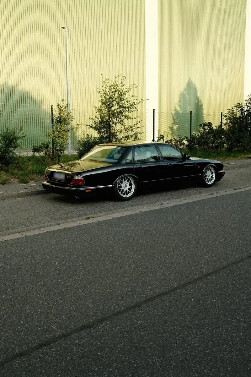 Gebraucht Jaguar XJ8 281 PS (206 kW) 2002 Schwarz Limousine