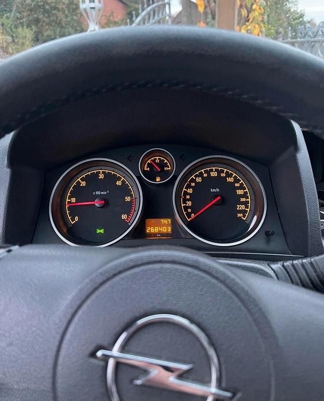 Gebraucht Opel Zafira 120 PS (88 kW) 2008 Schwarz Van / Kleinbus