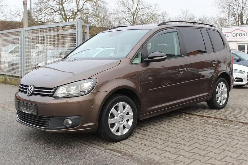 Braun Gebraucht 2012 VW Touran Style Van / Kleinbus | 10.900 € (Fairer Preis) - Bild 1/4
