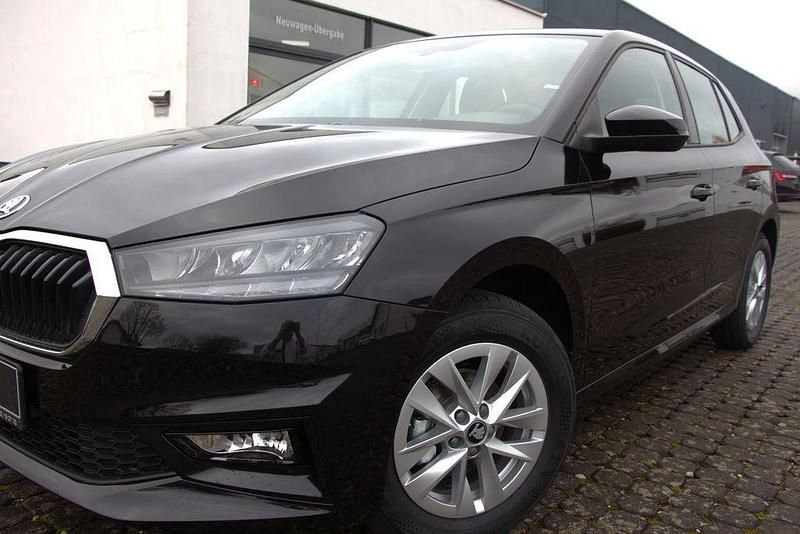 Gebraucht Skoda Fabia Selection 80 PS (58 kW) 2025 Schwarz Limousine
