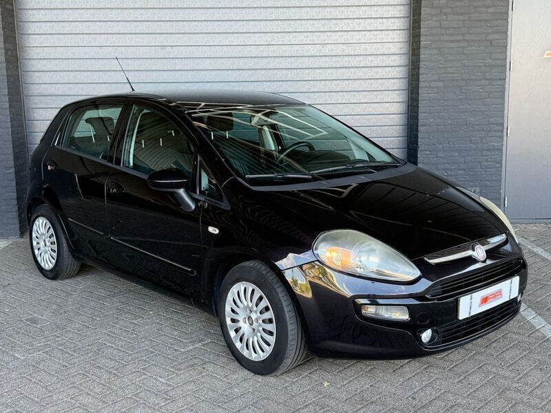 Schwarz Gebraucht 2012 Fiat Punto Evo Kleinwagen | 1.900 € (Fairer Preis) - Bild 1/4