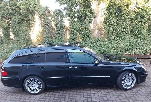 Gebraucht Mercedes E280 Avantgarde 190 PS (139 kW) 2008 Schwarz Kombi