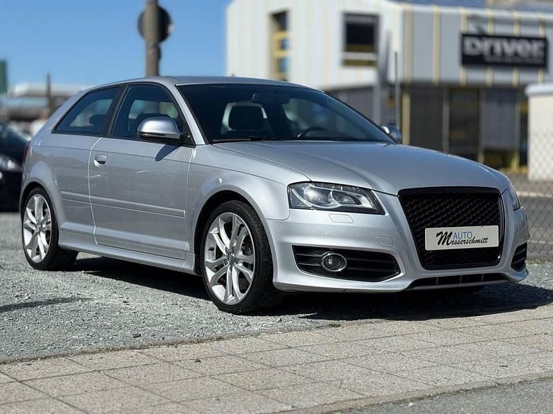 Silber Gebraucht 2009 Audi S3 Comfort Limousine | 8.940 € (Superpreis) - Bild 1/4