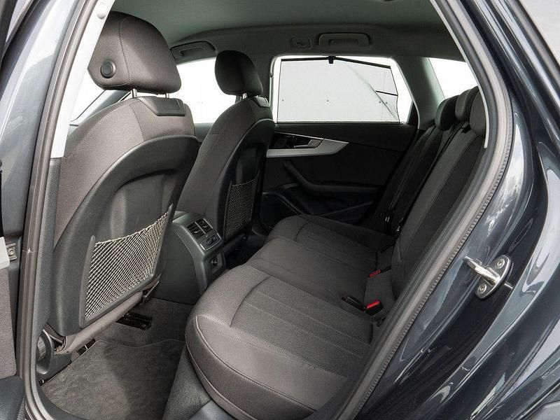 Gebraucht Audi A4 Allroad Ambiente 204 PS (150 kW) 2023 Manhattangrau metallic Kombi