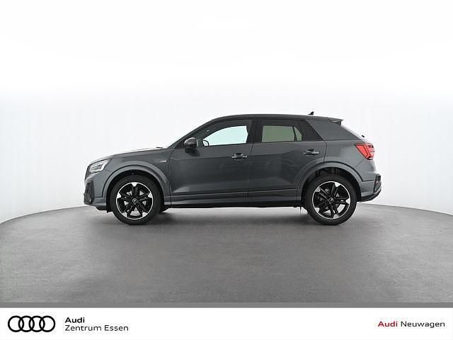 Używany Audi Q2 Competition 150 KM (110 kW) 2026 Szary SUV