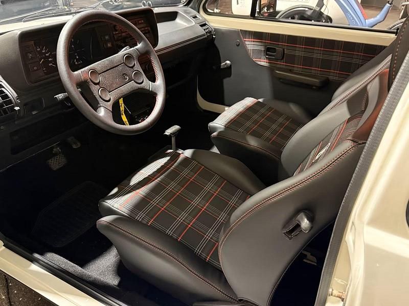 Gebraucht VW Golf I GTI 54 PS (39 kW) 1983 Kleinwagen
